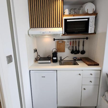 Euphoria Suites & Deluxe Studios Fira  Exteriör bild